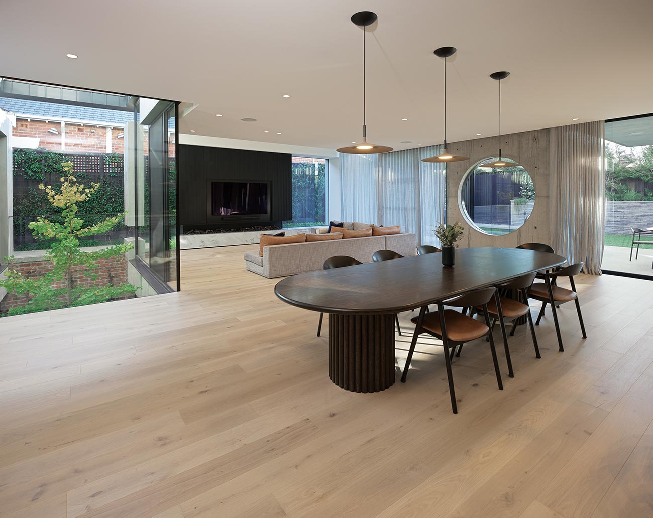 laurel riviera oak living room