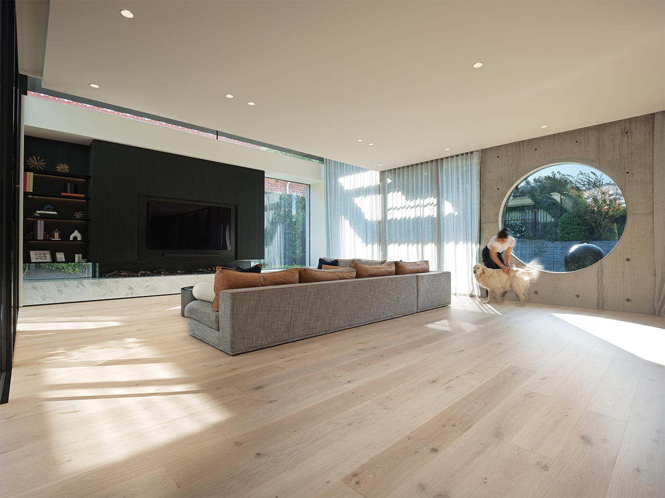 laurel riviera oak living room